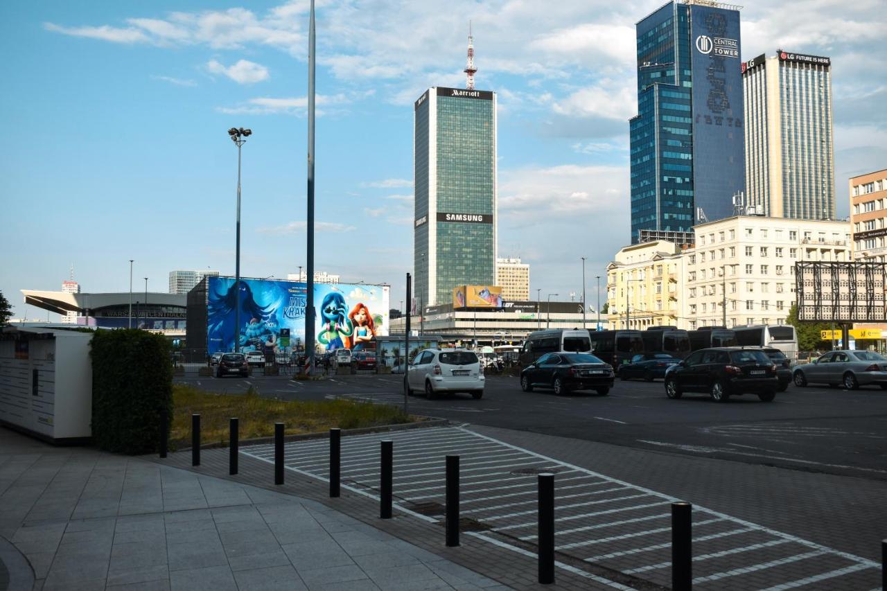 Zelazna City Centre Варшава Экстерьер фото